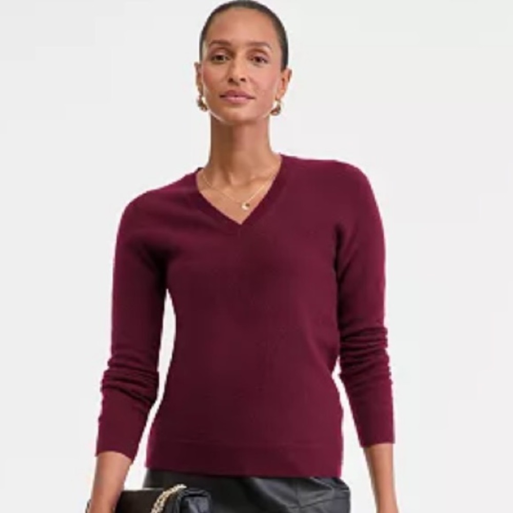 Charter Club 100% Cashmere Burgundy Red V-Neck Sweater Dark Academia